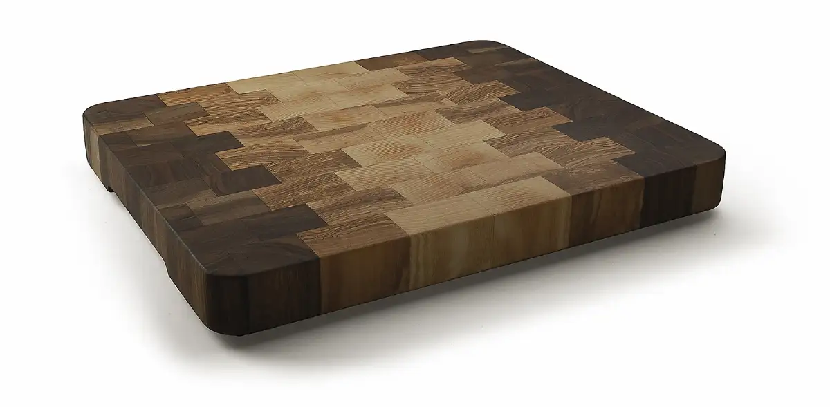 Planche à découper bois debout dégradé  Frêne/Noyer 38 x 30 x 4.5 cm (épaisseur bois 4 cm)