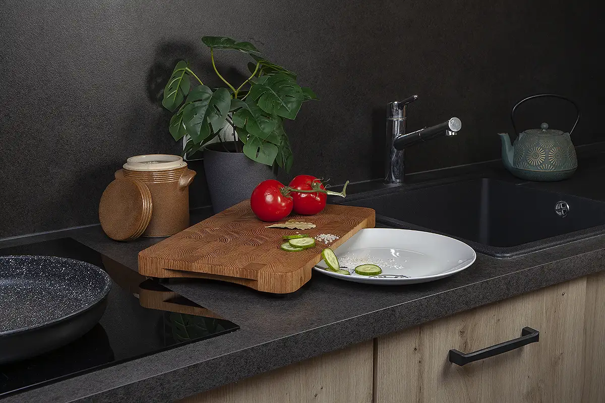 Planche à découper en Frêne-Olivier 38 x 30 x 4 cm